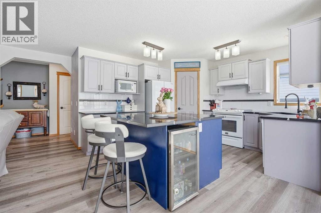 167 Fairways Drive NW — photo 9