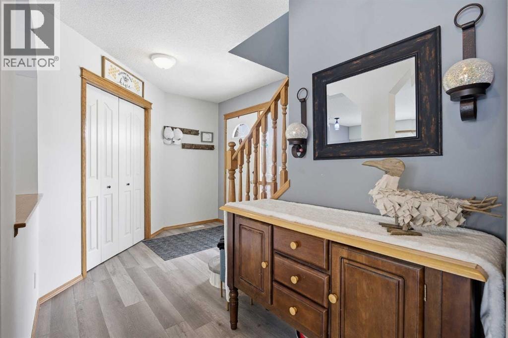 167 Fairways Drive NW — photo 3