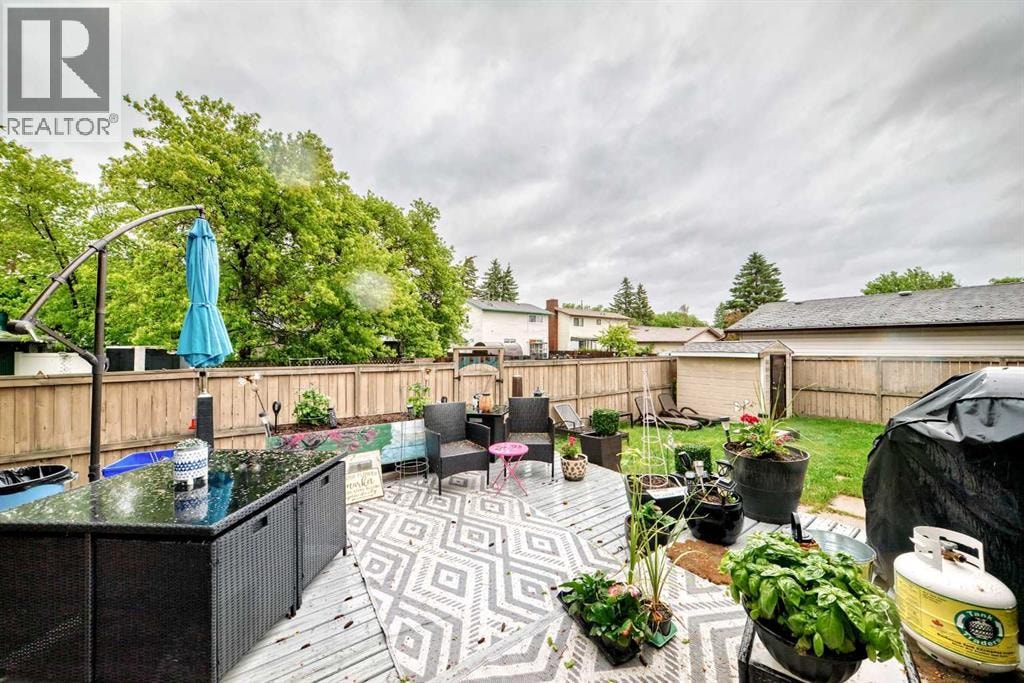 20 Deermont Way SE — photo 7