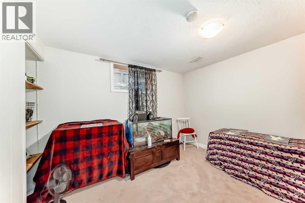20 Deermont Way SE — photo 37