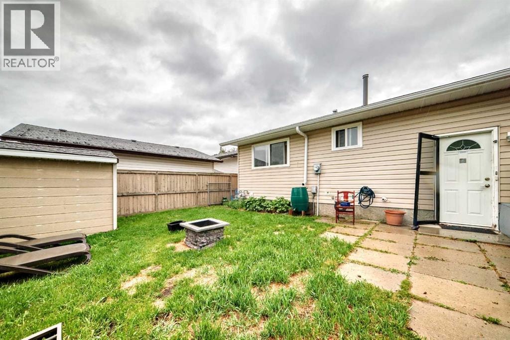20 Deermont Way SE — photo 48