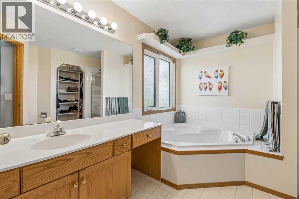 132 Hidden Ranch Crescent NW — photo 17