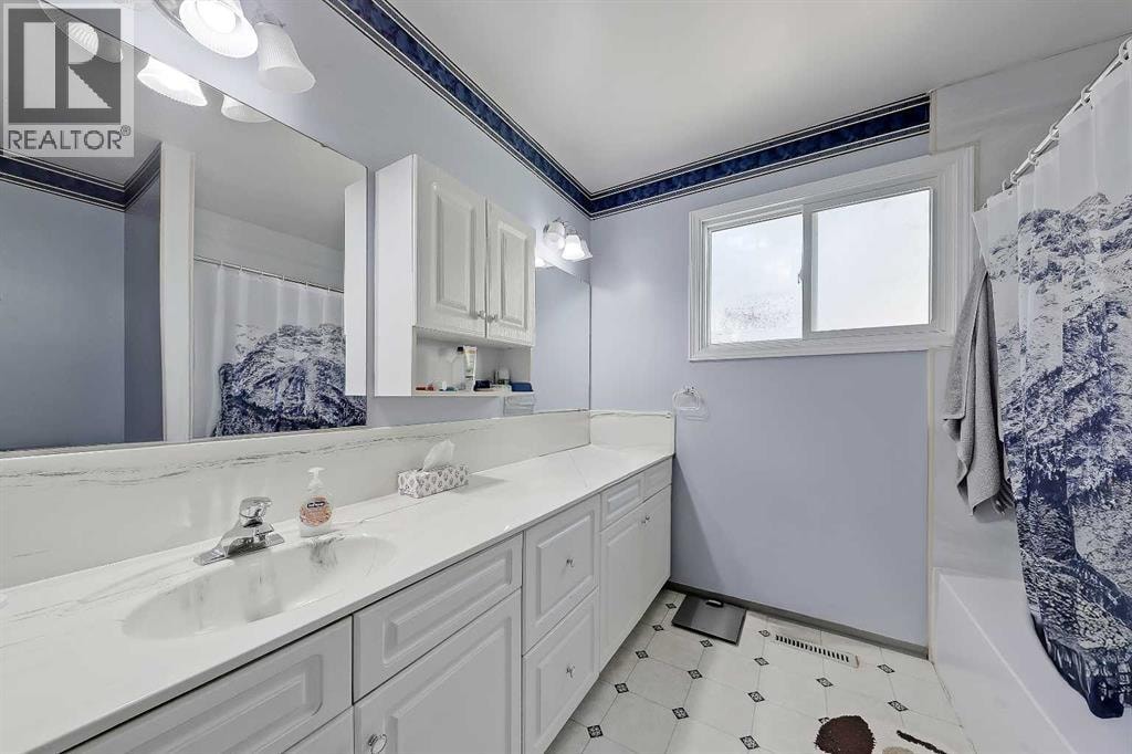 4315 Charleswood Drive NW — photo 12