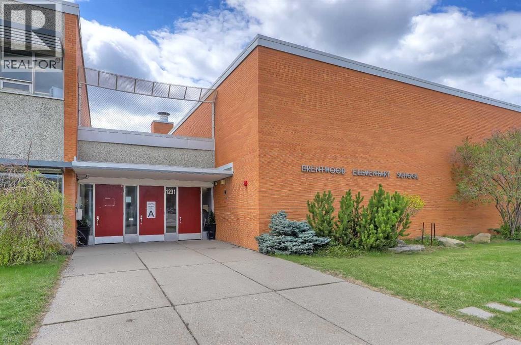 4315 Charleswood Drive NW — photo 35