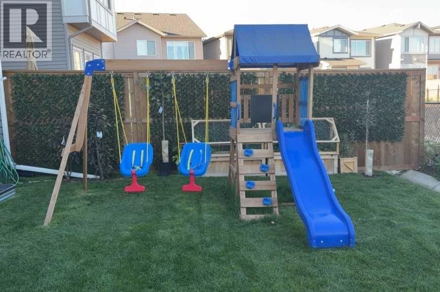 34 Belvedere Green SE — photo 42