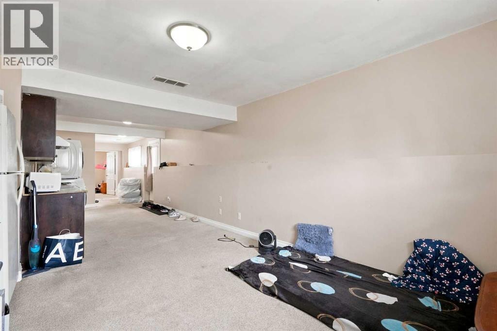20 Saddlefield Road NE — photo 34