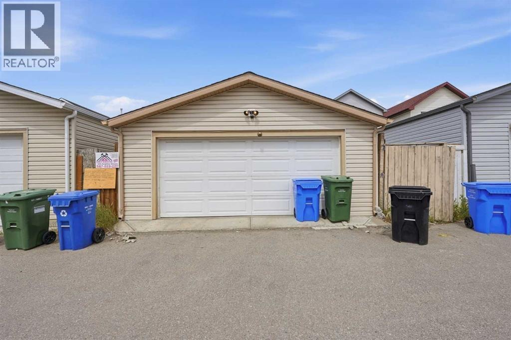 20 Saddlefield Road NE — photo 42