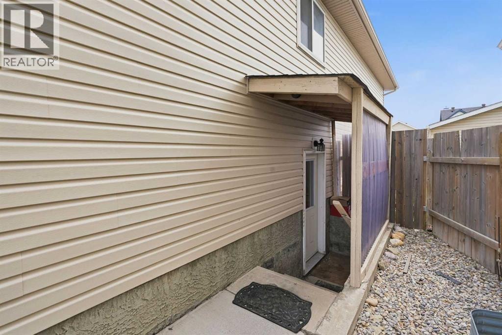 20 Saddlefield Road NE — photo 41