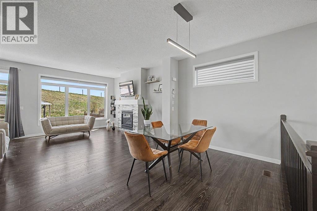53 Fireside Crescent — photo 5