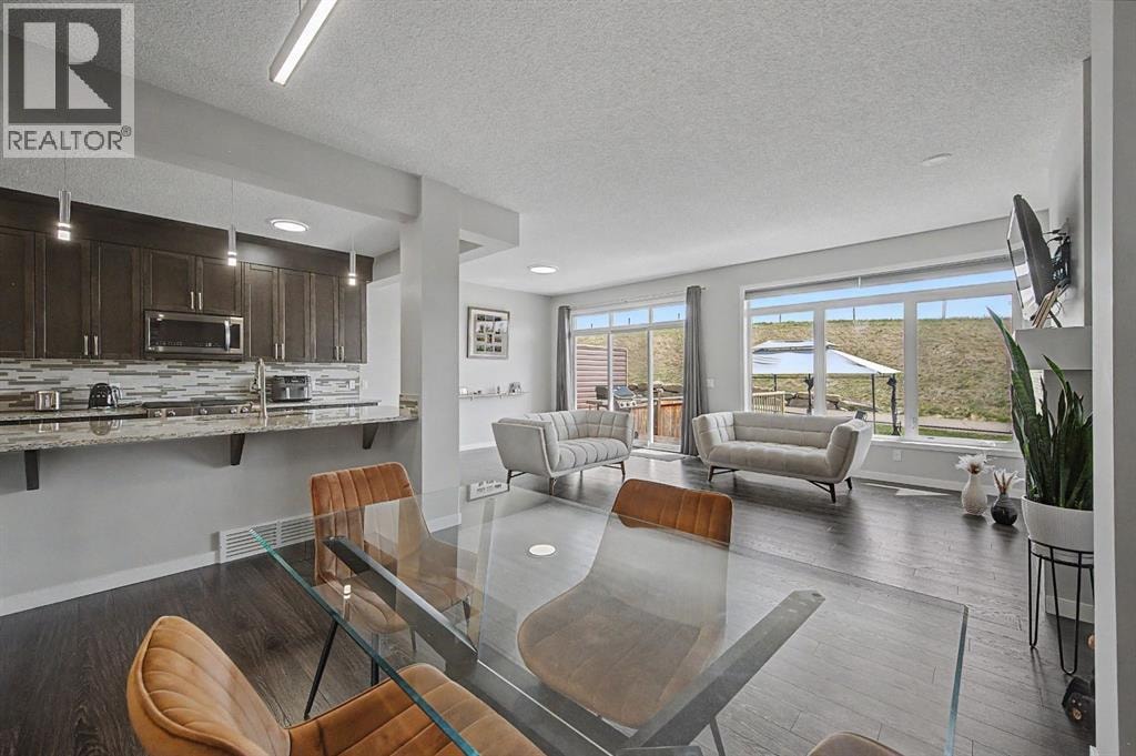 53 Fireside Crescent — photo 4