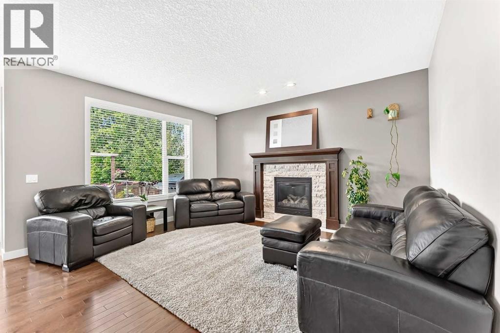 105 Westmount Green — photo 15