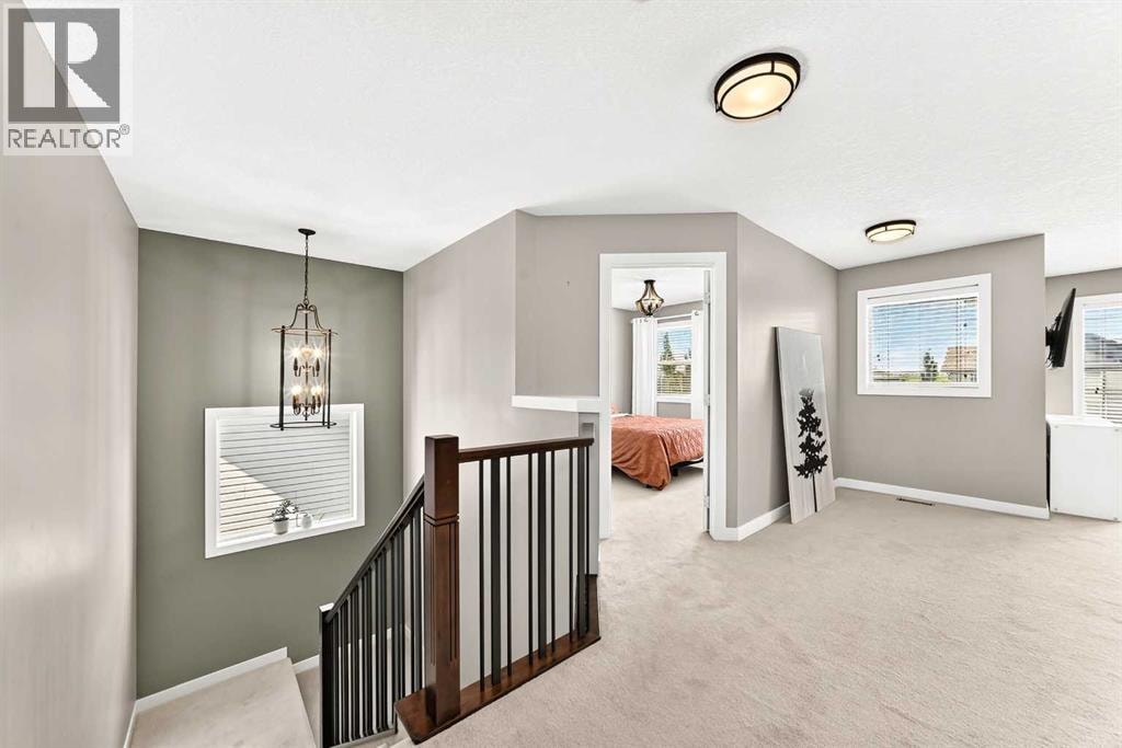 105 Westmount Green — photo 35