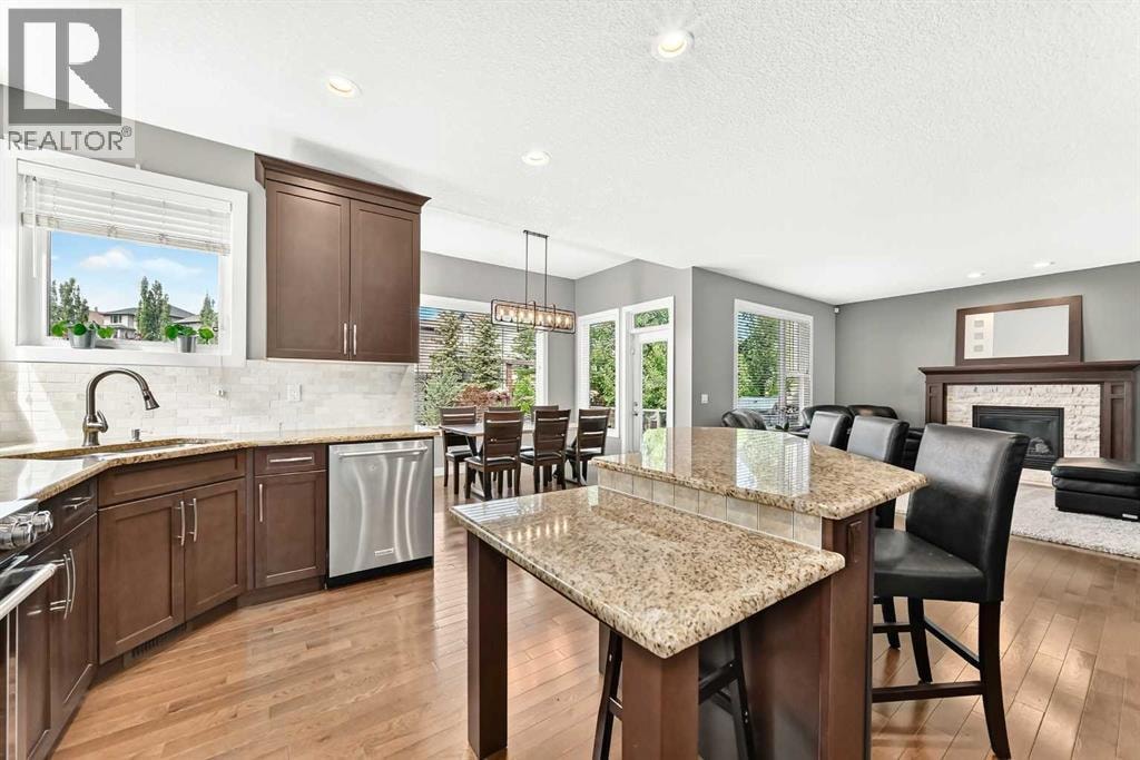 105 Westmount Green — photo 8