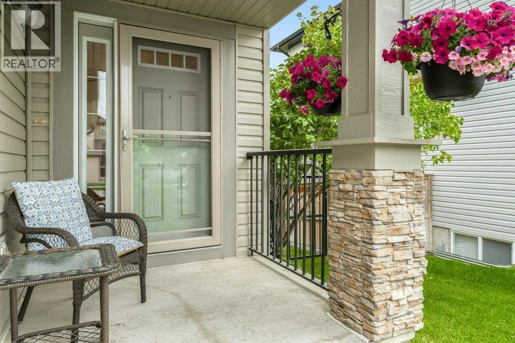 131 Westmount Hill — photo 3