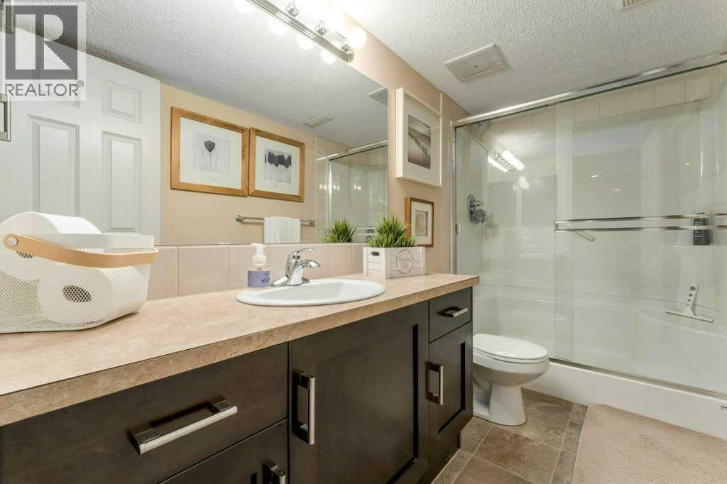 131 Westmount Hill — photo 36