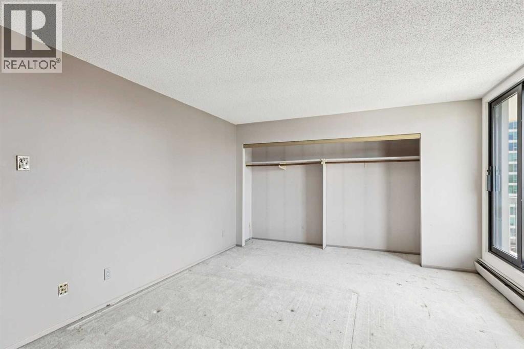 703, 215 14 Avenue SW — photo 19