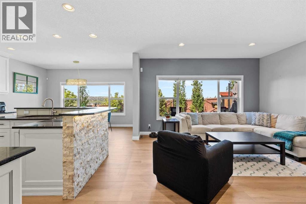 18 Hidden Creek Manor NW — photo 4