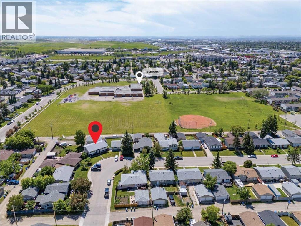 1016 Pensdale Crescent SE — photo 46