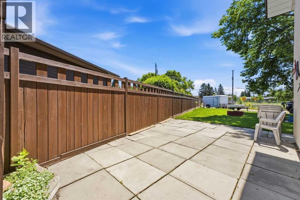1016 Pensdale Crescent SE — photo 39