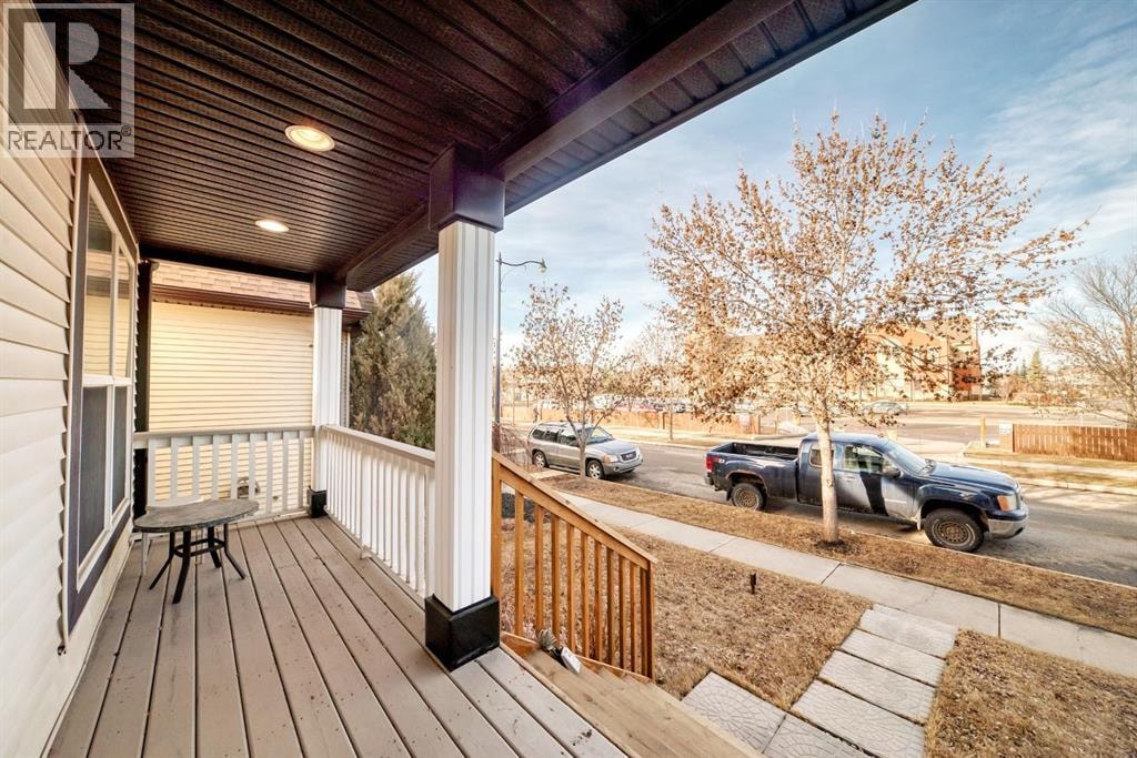 240 Prestwick Way SE — photo 29