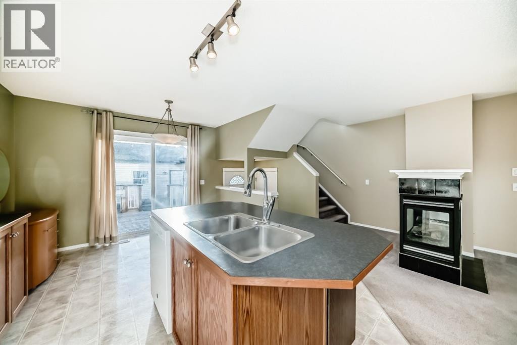 240 Prestwick Way SE — photo 11