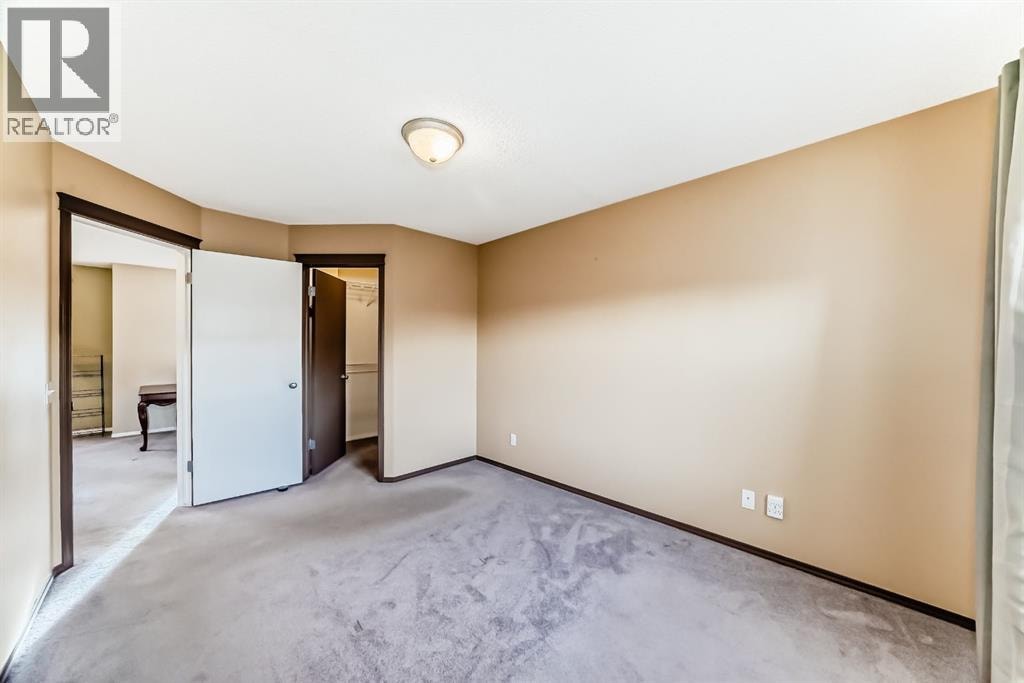 240 Prestwick Way SE — photo 15