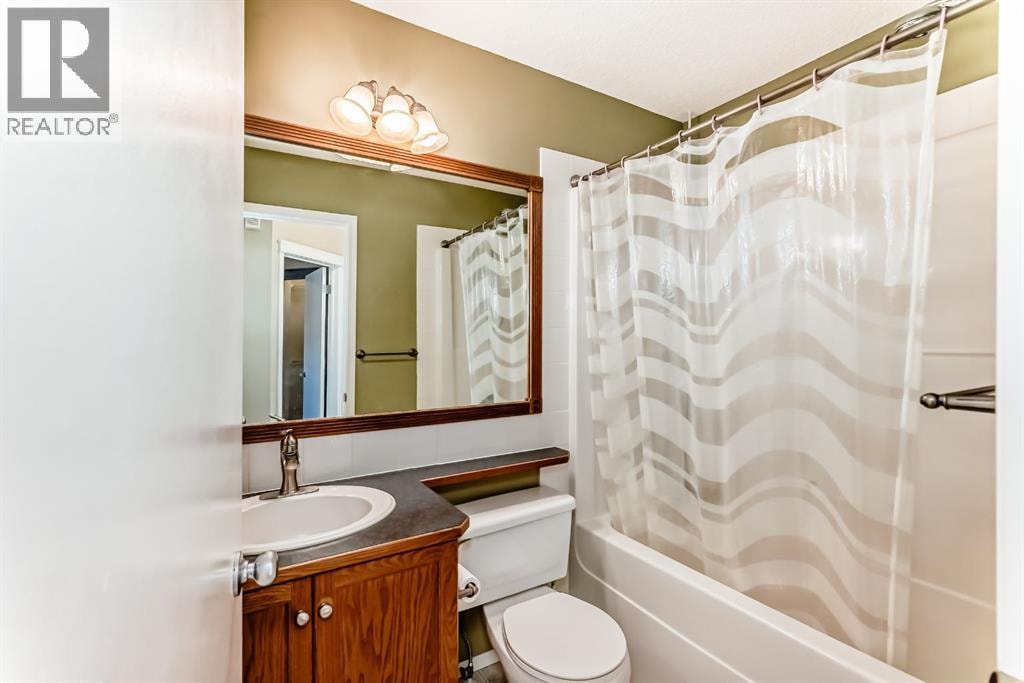 240 Prestwick Way SE — photo 20