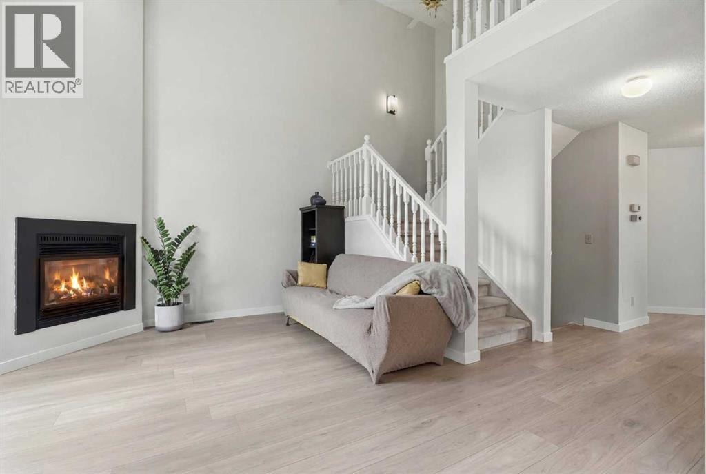 781 Sandringham Place NW — photo 3