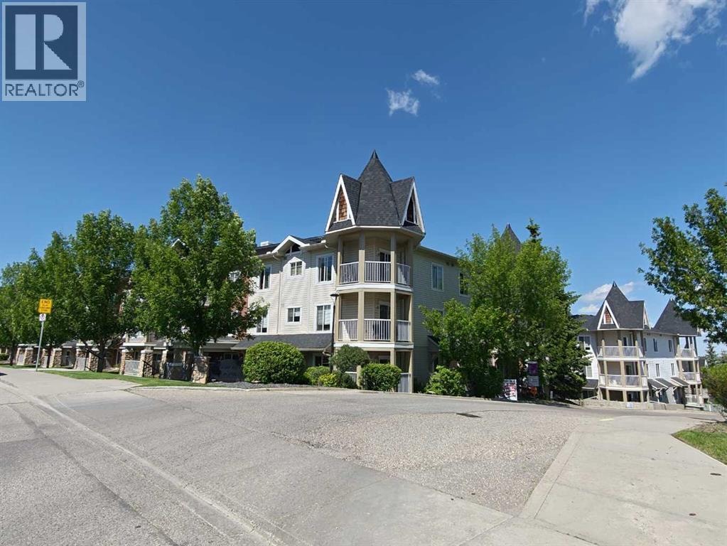 1314, 70 Panamount Drive NW — photo 31