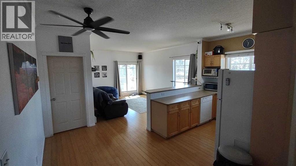 1314, 70 Panamount Drive NW — photo 10