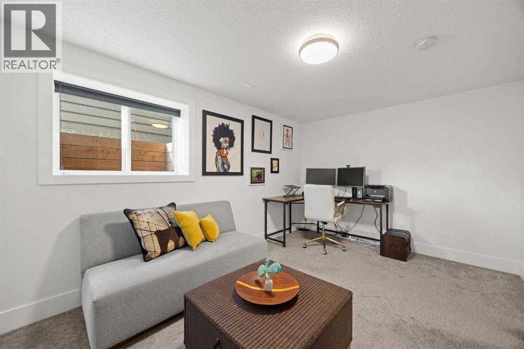 32 Westminster Drive SW — photo 39