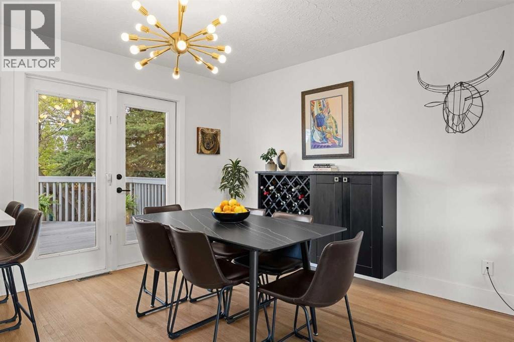 32 Westminster Drive SW — photo 18