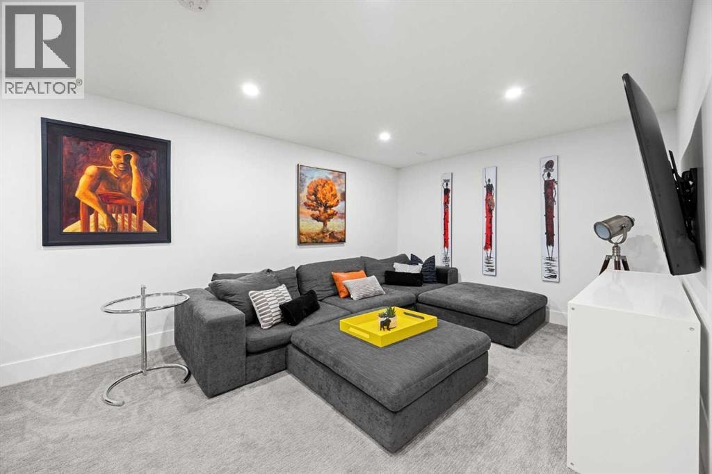 32 Westminster Drive SW — photo 32