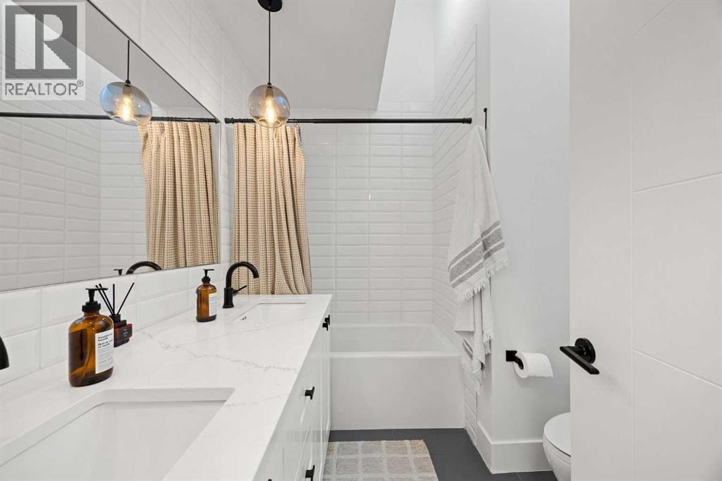 32 Westminster Drive SW — photo 31