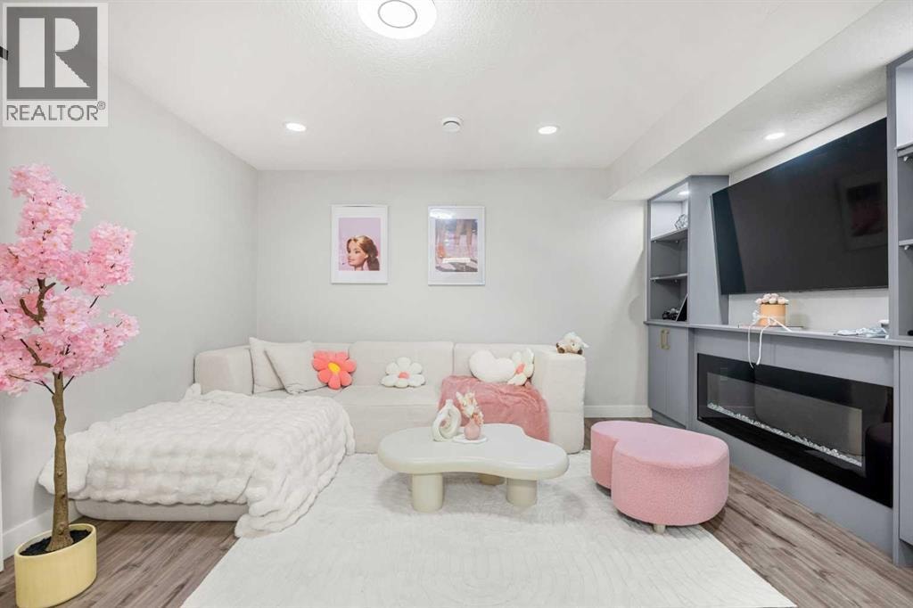 353 Seton Villas SE — photo 33