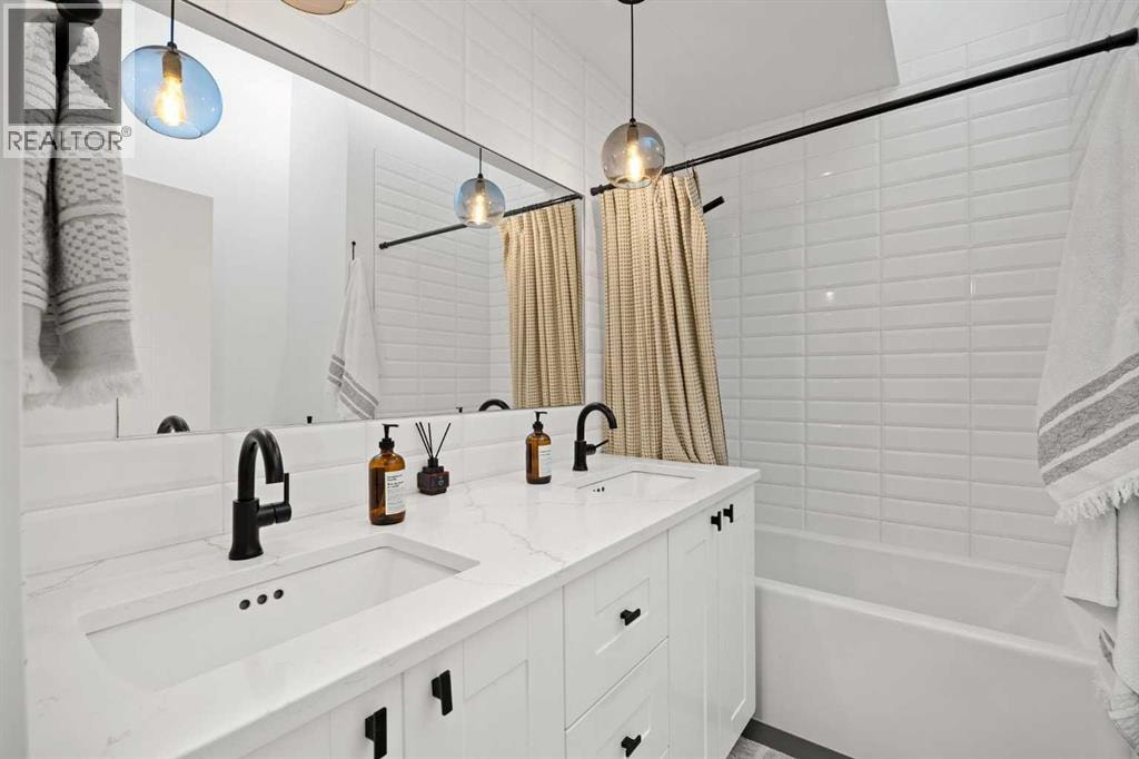 32 Westminster Drive SW — photo 30