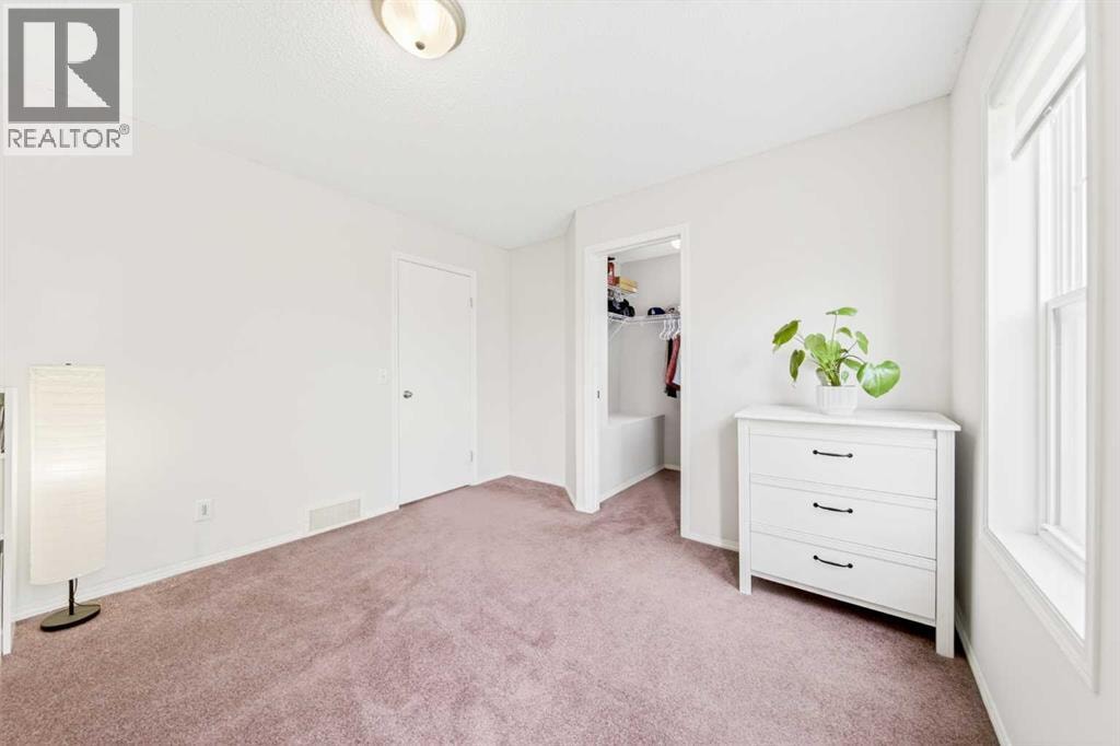 203 McKenzie Towne Gate SE — photo 28