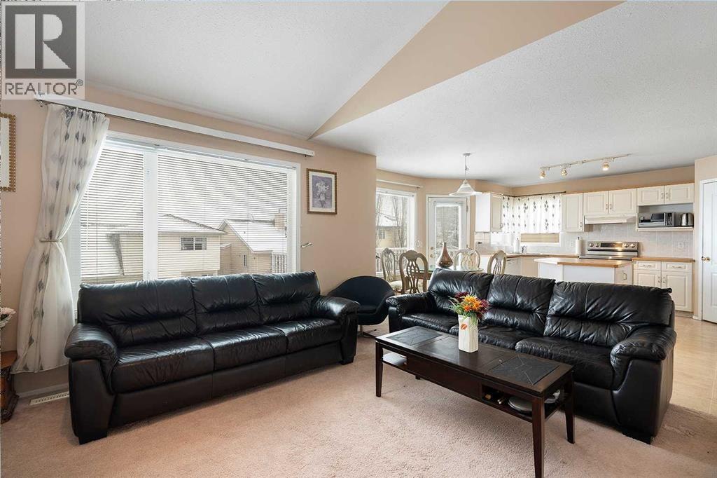 141 Arbour Stone Close NW — photo 14