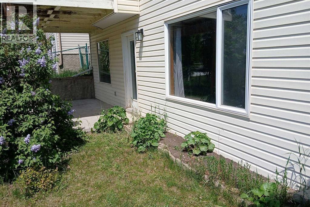 141 Arbour Stone Close NW — photo 36