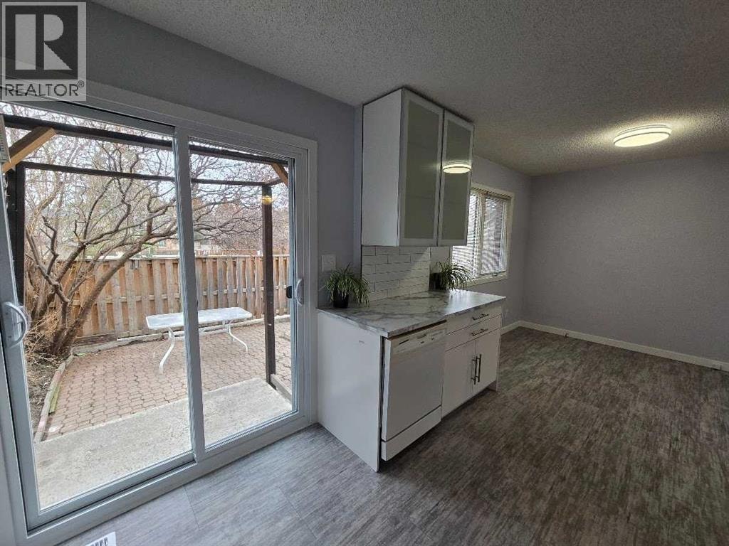 1501, 9803 24 Street SW — photo 8
