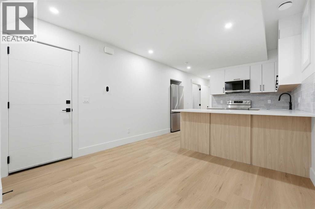 510 54 Avenue SW — photo 36