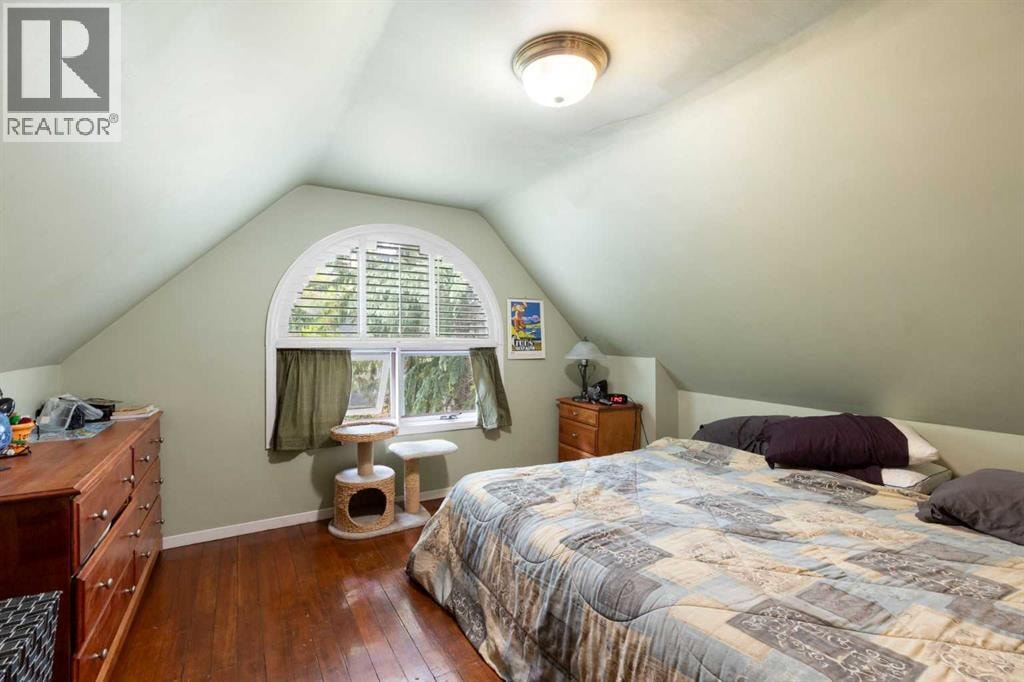 508 10 Avenue NE — photo 17