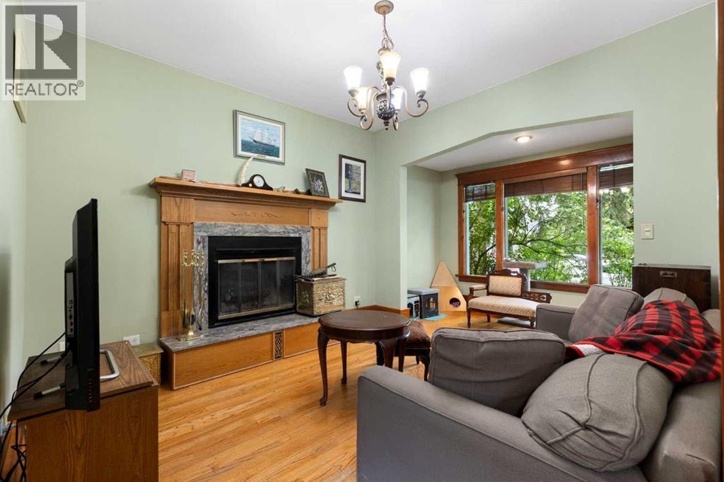508 10 Avenue NE — photo 14