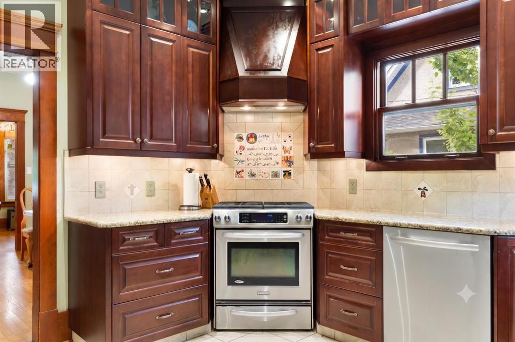 508 10 Avenue NE — photo 12