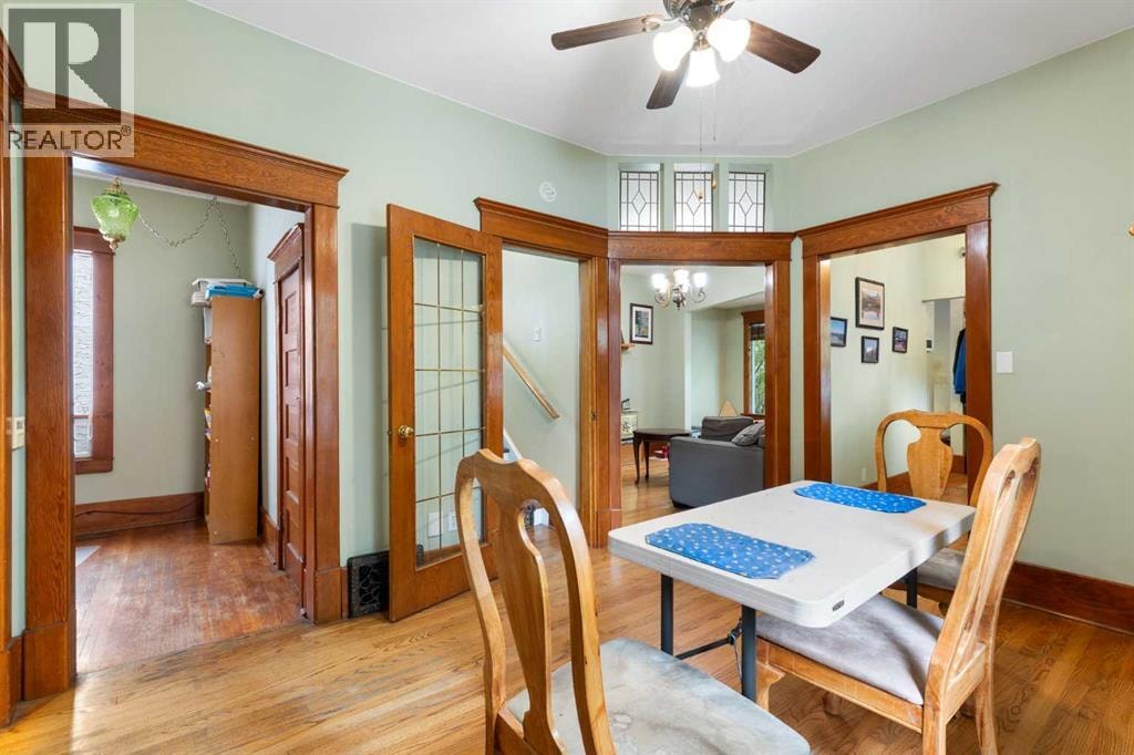 508 10 Avenue NE — photo 8