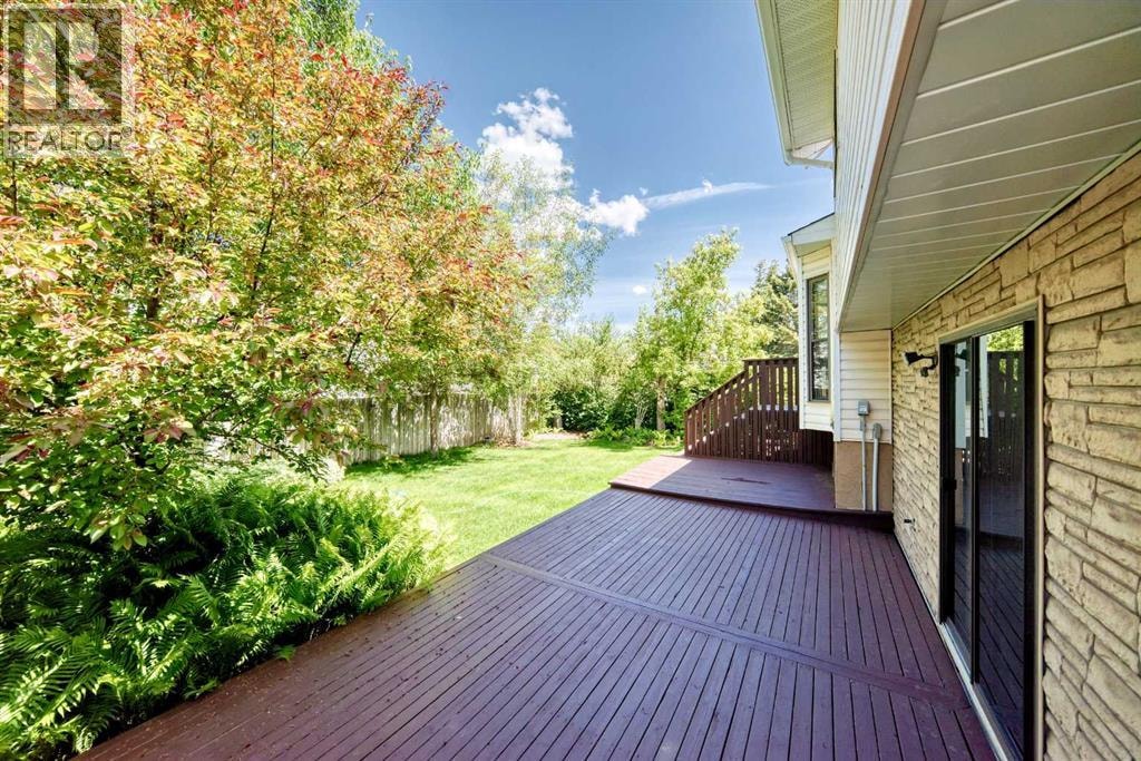 55 Woodstock Way SW — photo 36
