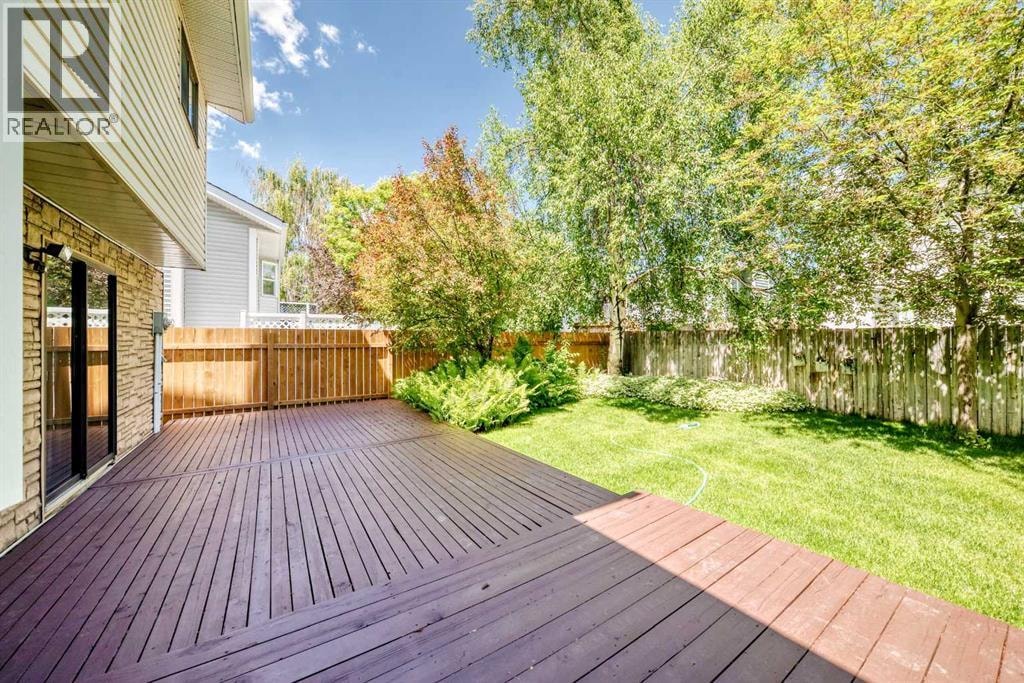 55 Woodstock Way SW — photo 37