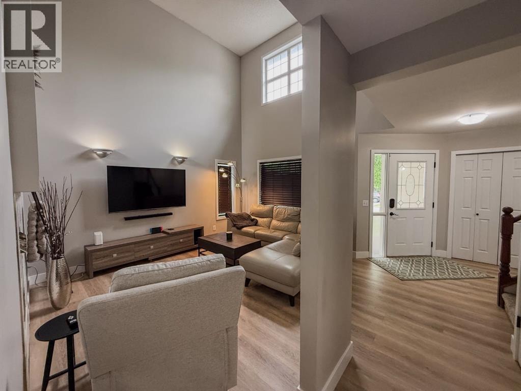 1749 Douglas Glen Grove SE — photo 2