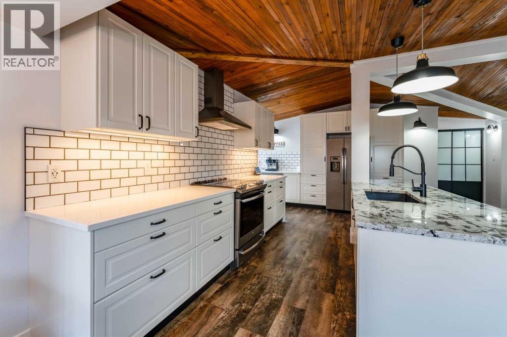 2023 8 Avenue NE — photo 8