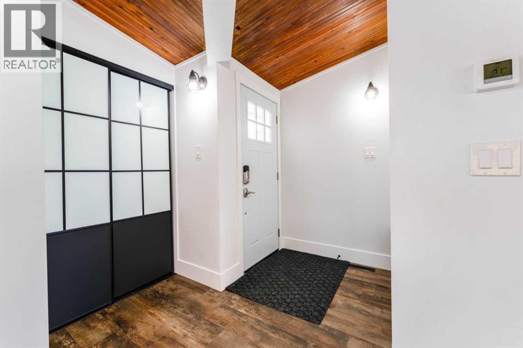 2023 8 Avenue NE — photo 3